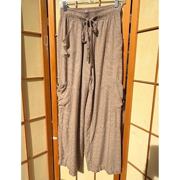 Urban Outfitters Pants - Urban Outfitters Marble Print Tan Wide Leg Cargo Pants Medium OB1623834